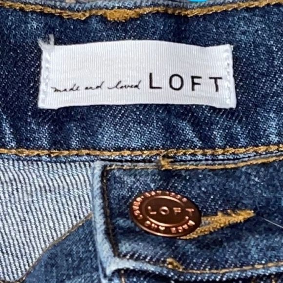 NWT Ann Taylor Loft Button Fly Hi Rise Cut Off Denim Shorts Size 30 - Picture 3 of 4